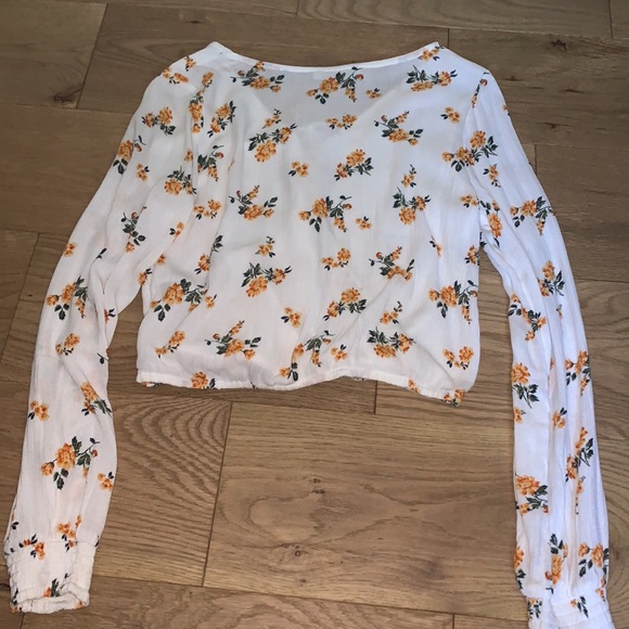 Hollister Floral Blouse - Picture 5 of 5